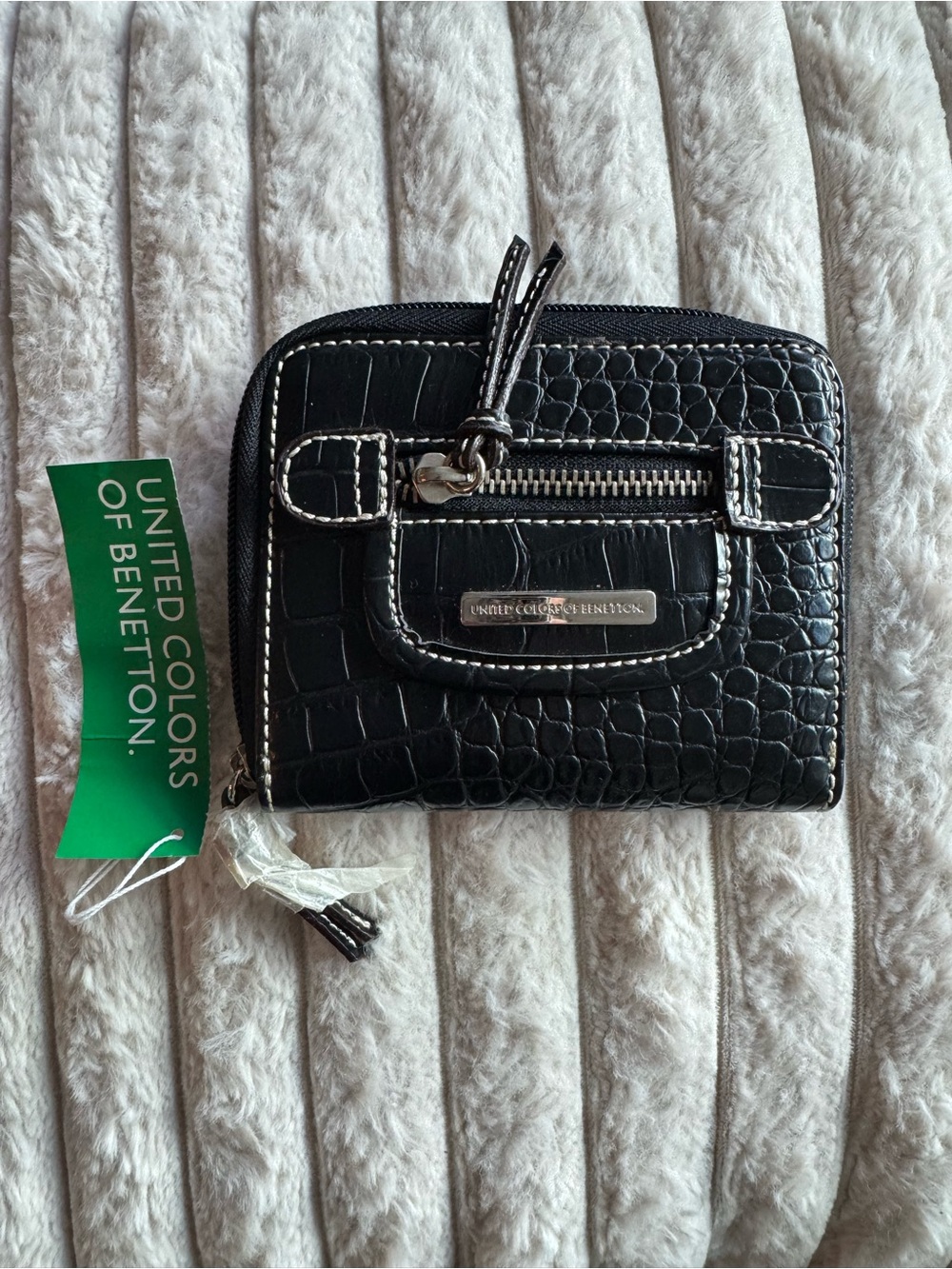 NWT United Colors of Benetton Black Faux Croc Zip Around Wallet Contrast Stitch